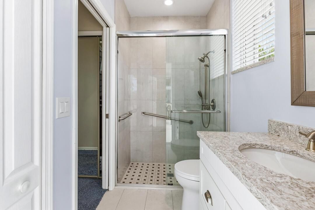 2243 SW Bradford Place-50