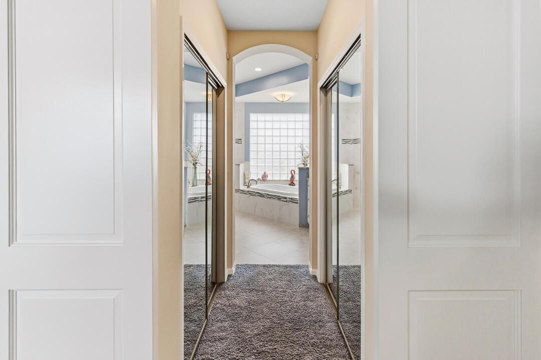 2243 SW Bradford Place-52