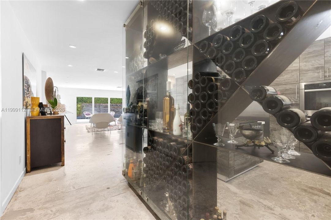 For Sale: $3,750,000 (5 beds, 4 baths, 2700 Square Feet)