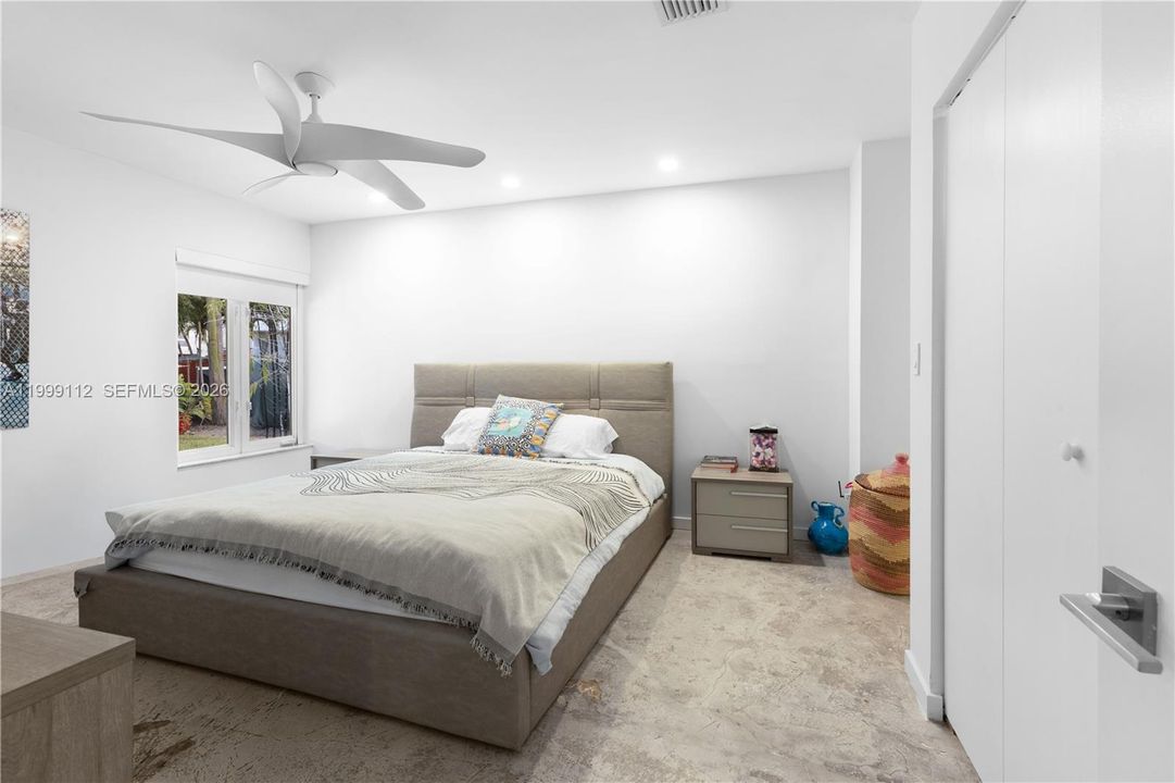 For Sale: $3,750,000 (5 beds, 4 baths, 2700 Square Feet)