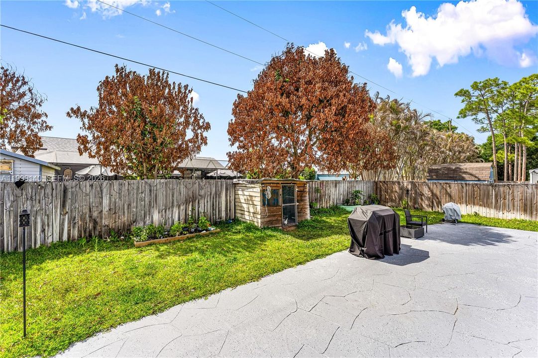 For Sale: $519,999 (4 beds, 3 baths, 2525 Square Feet)