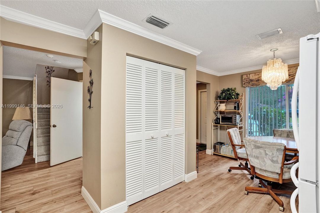 Active With Contract: $515,000 (3 beds, 2 baths, 1648 Square Feet)