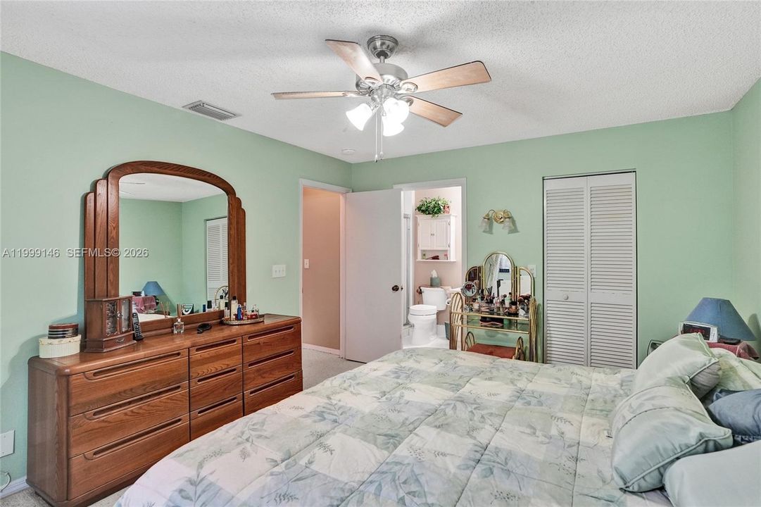 Active With Contract: $515,000 (3 beds, 2 baths, 1648 Square Feet)