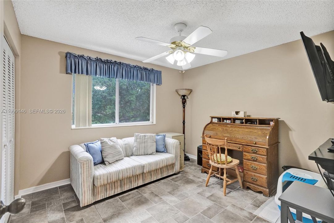 Active With Contract: $515,000 (3 beds, 2 baths, 1648 Square Feet)