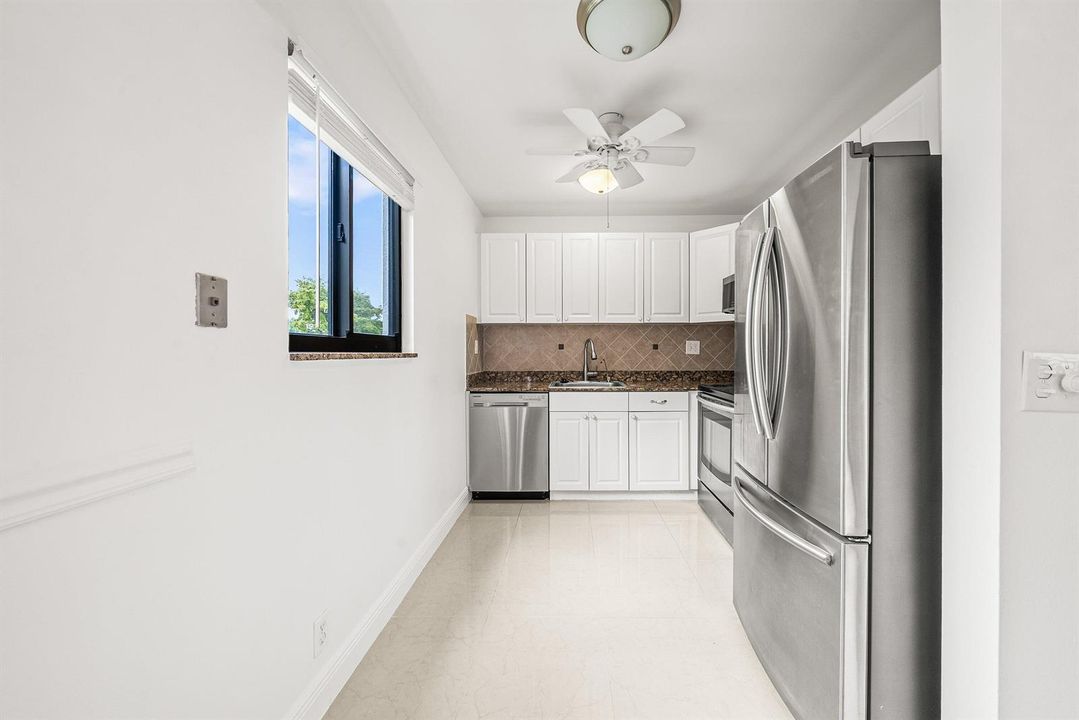 011-15054AshlandWay-102-DelrayBeach-FL-3
