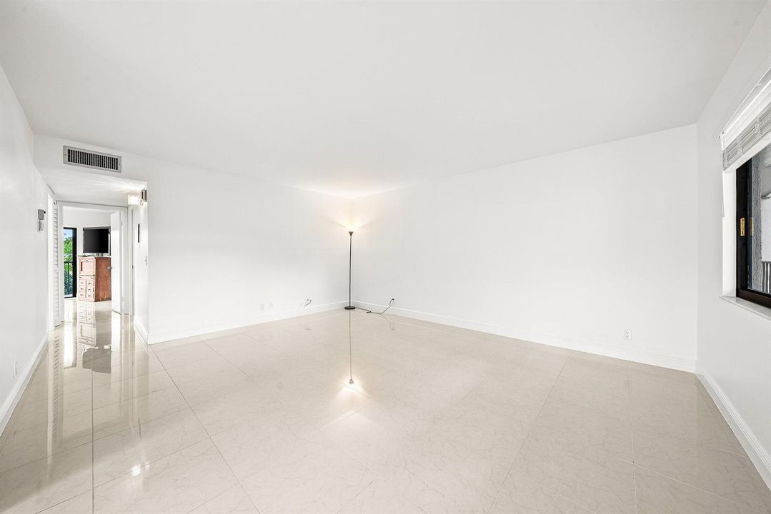 006-15054AshlandWay-102-DelrayBeach-FL-3