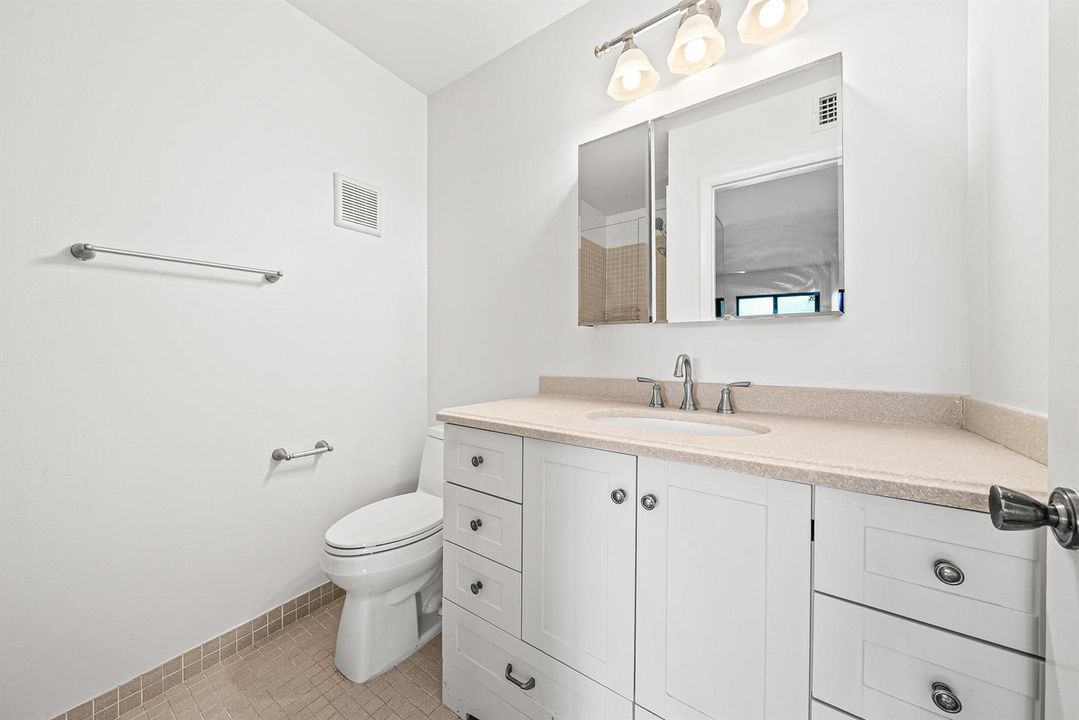 025-15054AshlandWay-102-DelrayBeach-FL-3