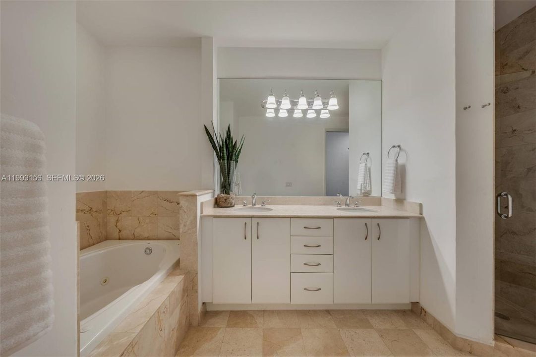 Active With Contract: $1,599,000 (3 beds, 2 baths, 2350 Square Feet)