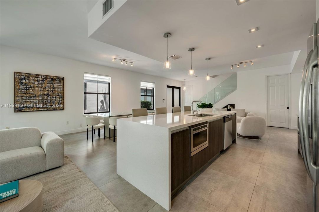 Active With Contract: $1,599,000 (3 beds, 2 baths, 2350 Square Feet)