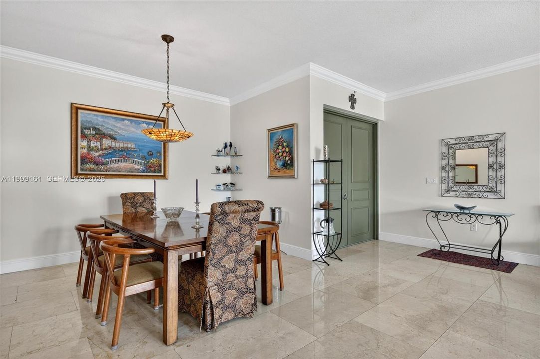 На продажу: $1,675,000 (3 спален, 3 ванн, 2365 Квадратных фут)