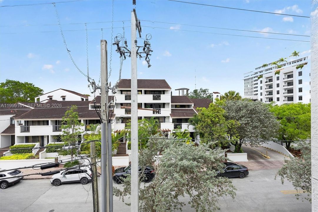 На продажу: $1,675,000 (3 спален, 3 ванн, 2365 Квадратных фут)