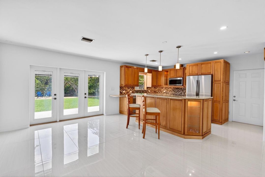 Kitchen/Living Area
