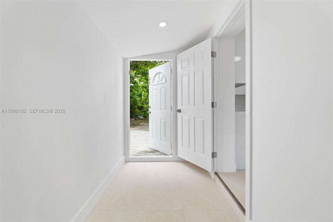 На продажу: $495,000 (3 спален, 2 ванн, 1102 Квадратных фут)