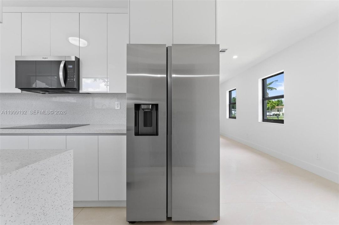 На продажу: $495,000 (3 спален, 2 ванн, 1102 Квадратных фут)