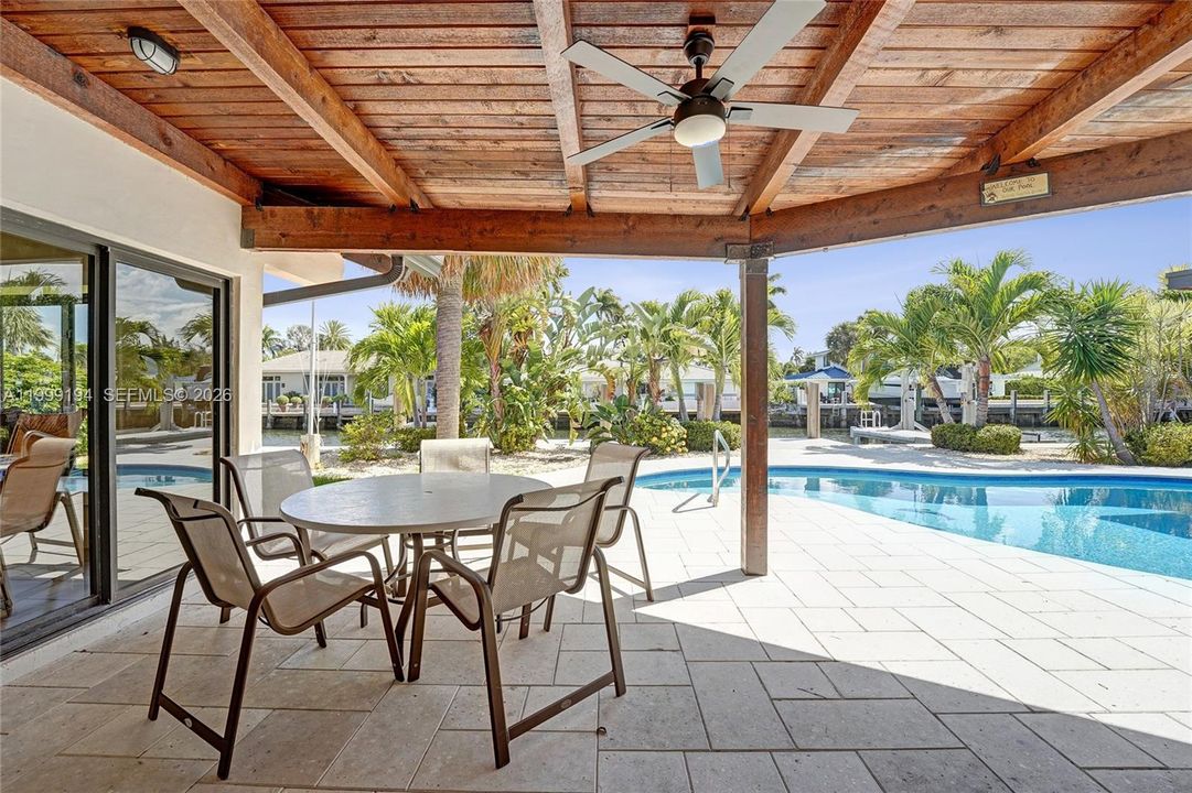 En Venta: $3,480,000 (3 camas, 3 baños, 2722 Pies cuadrados)