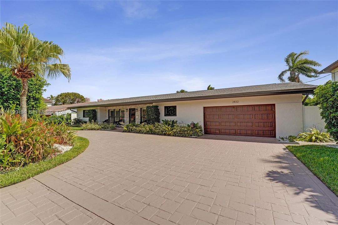 En Venta: $3,480,000 (3 camas, 3 baños, 2722 Pies cuadrados)