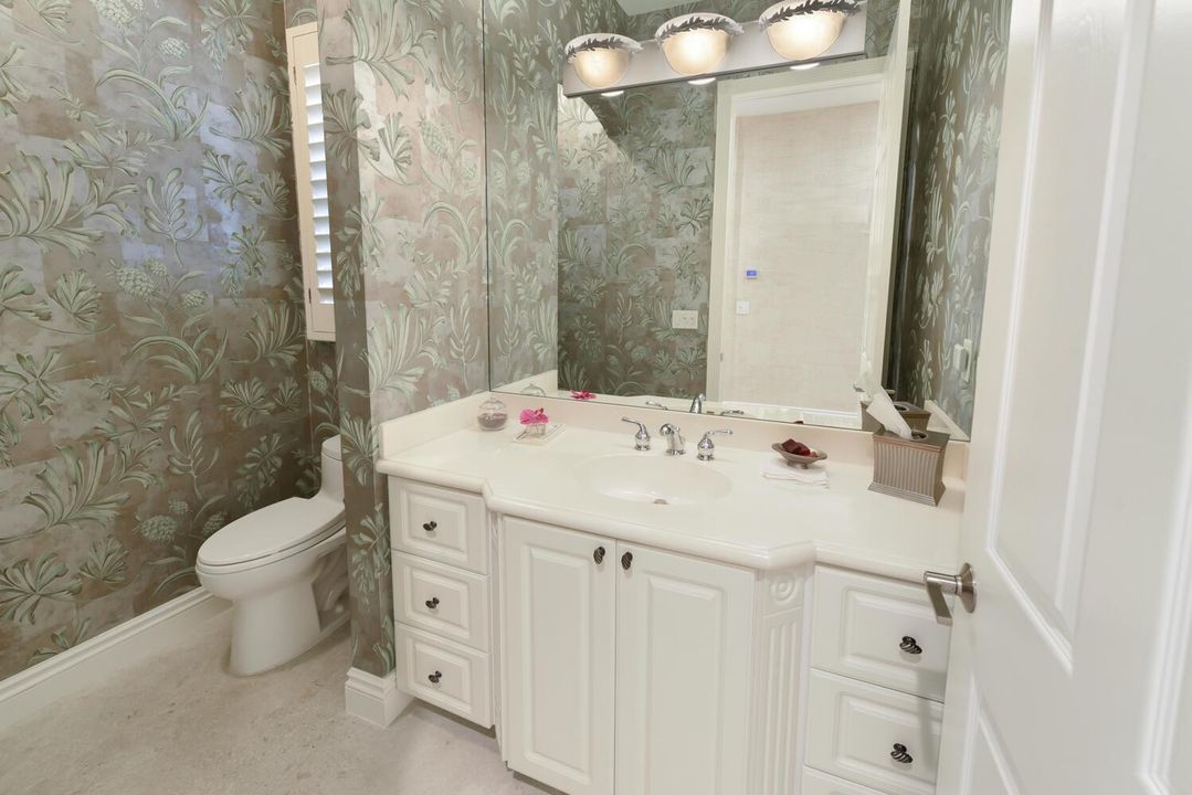 14284 Stroller Way Wellington-large-025-