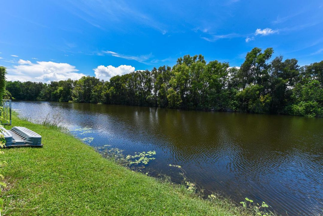 14284 Stroller Way Wellington-large-039-