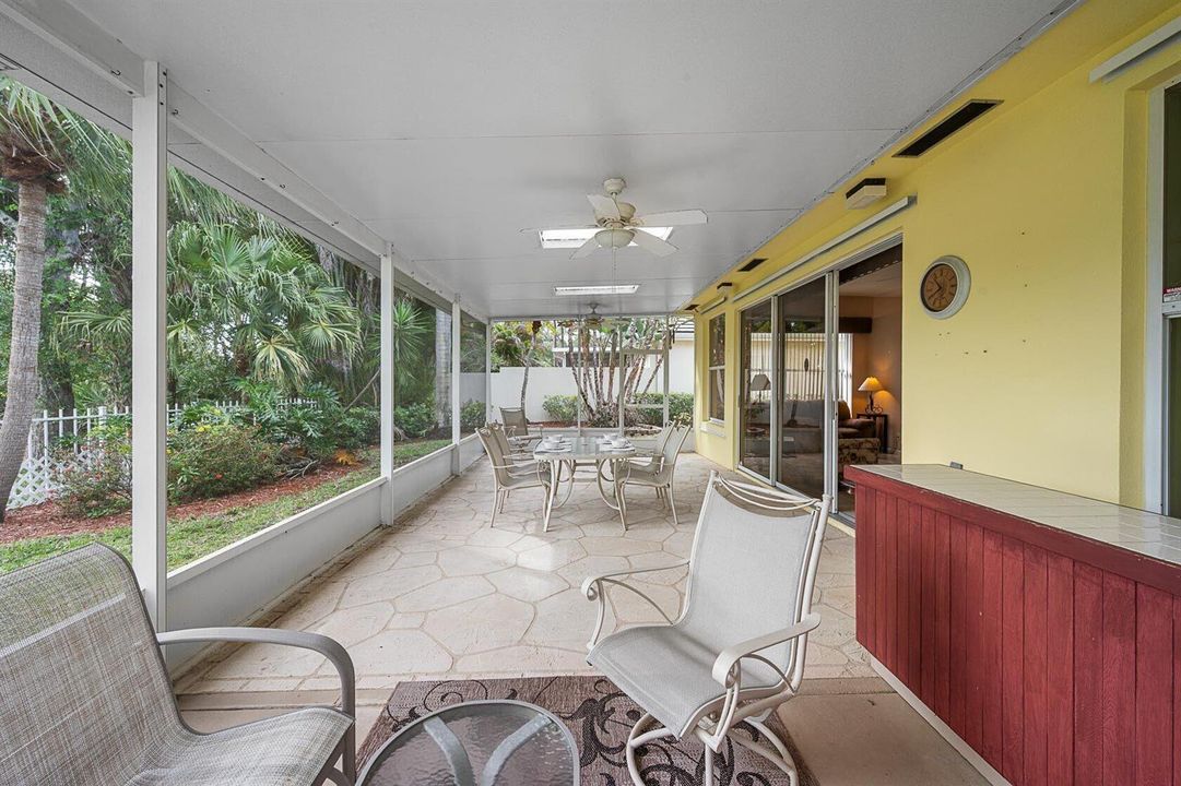 7627 Patio 2