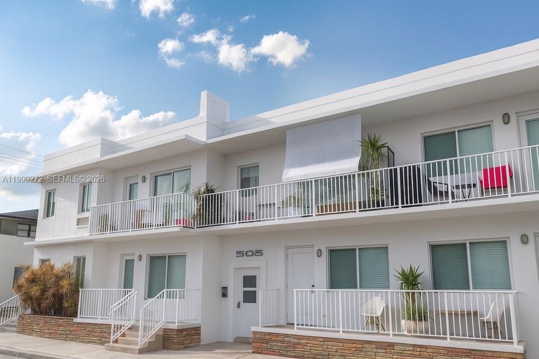 For Sale: $299,000 (1 beds, 1 baths, 792 Square Feet)