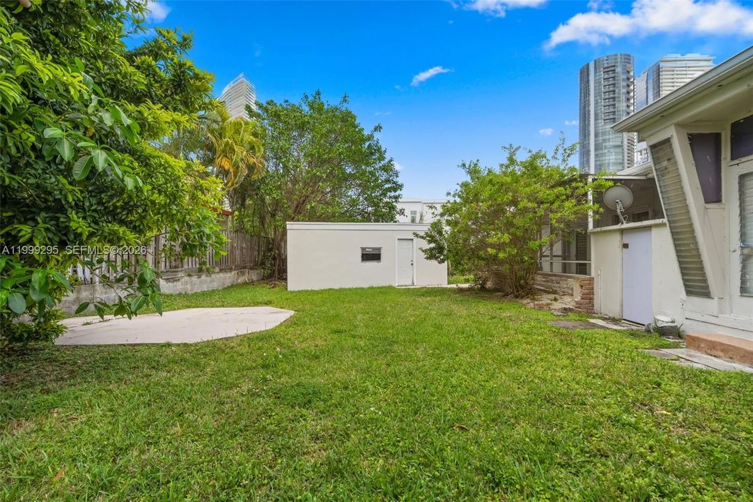 В аренду: $4,950 (3 спален, 2 ванн, 1541 Квадратных фут)
