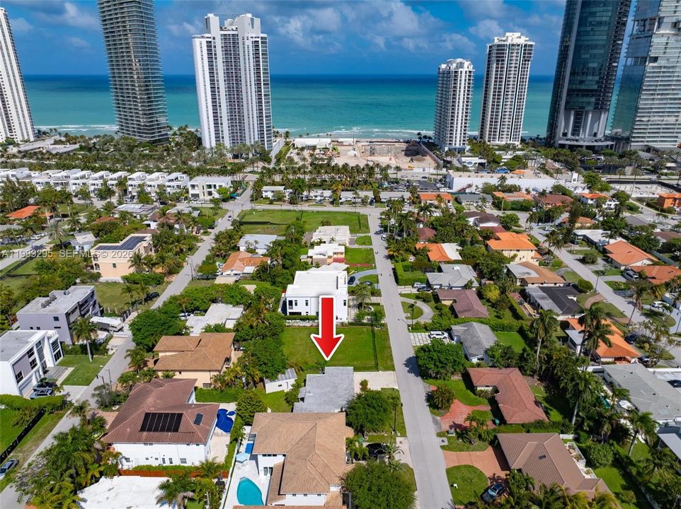 В аренду: $4,950 (3 спален, 2 ванн, 1541 Квадратных фут)