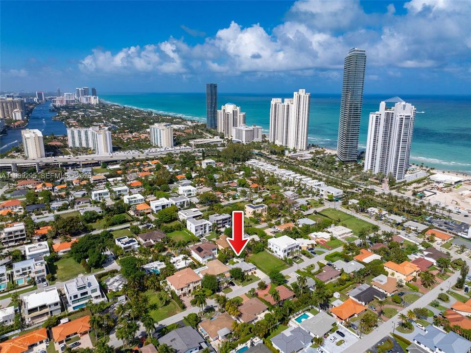 В аренду: $4,950 (3 спален, 2 ванн, 1541 Квадратных фут)