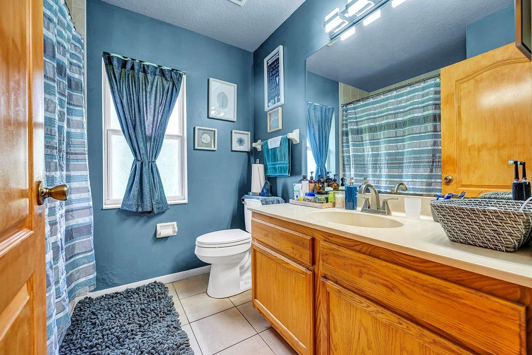 Guest Full Bath