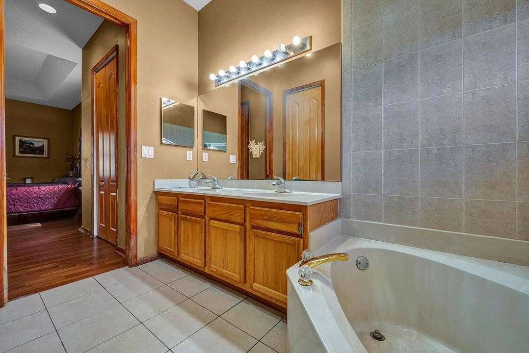 Master Bath 4