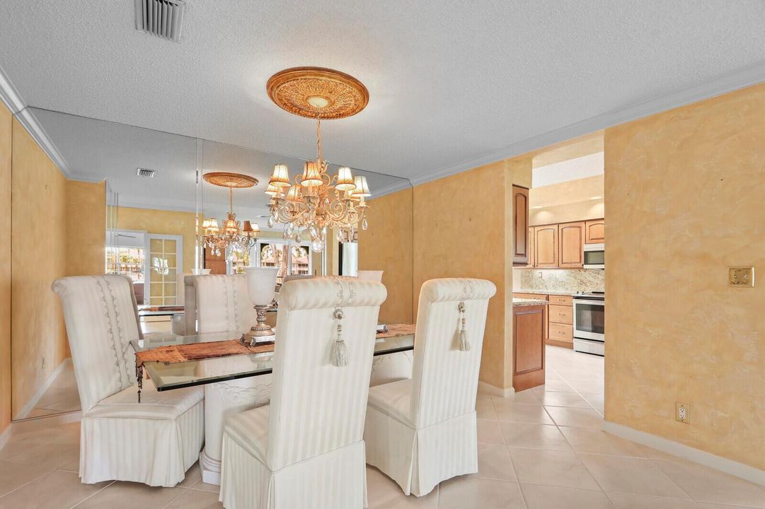 Formal Dining