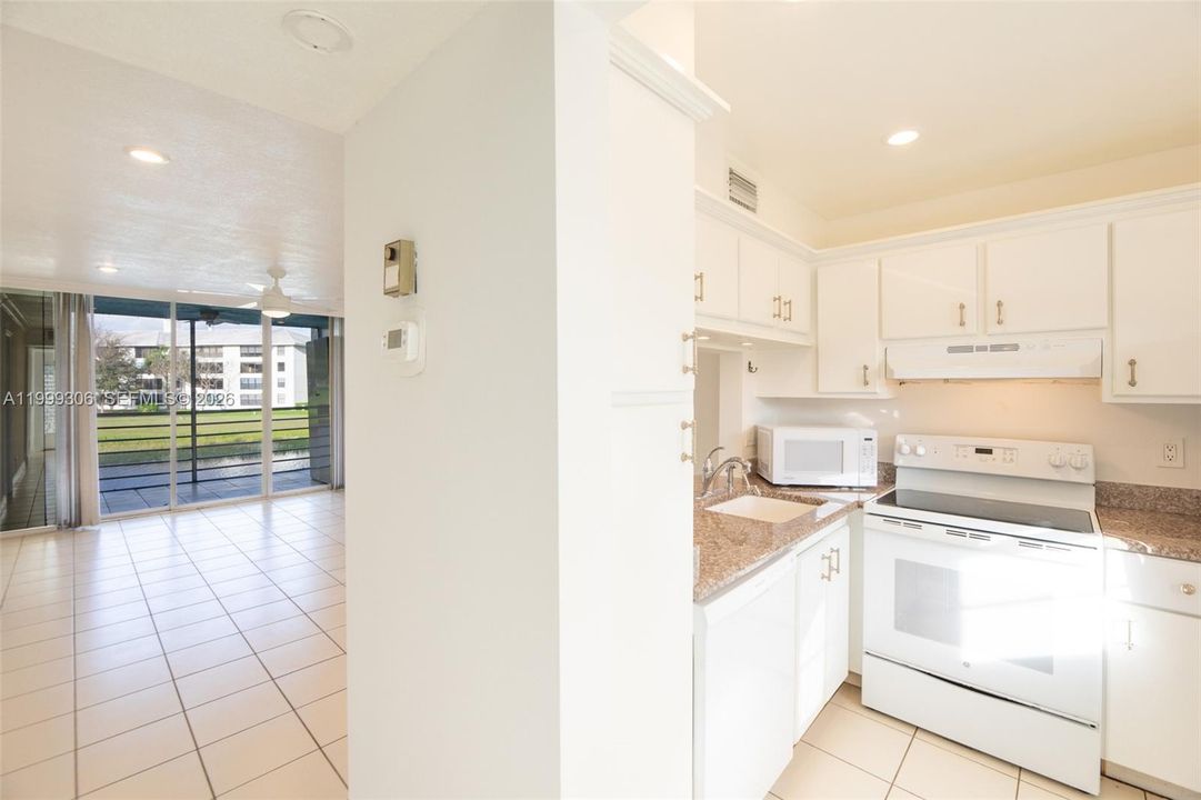 Activo con contrato: $175,000 (2 camas, 2 baños, 970 Pies cuadrados)