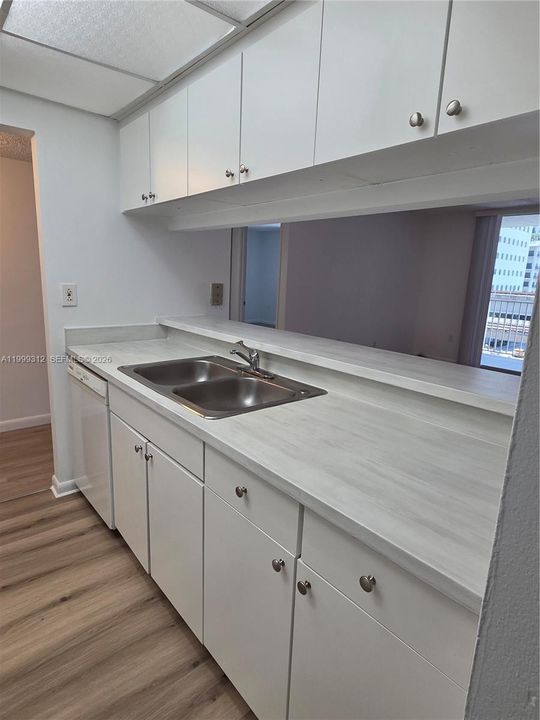 Activo con contrato: $235,000 (1 camas, 1 baños, 689 Pies cuadrados)