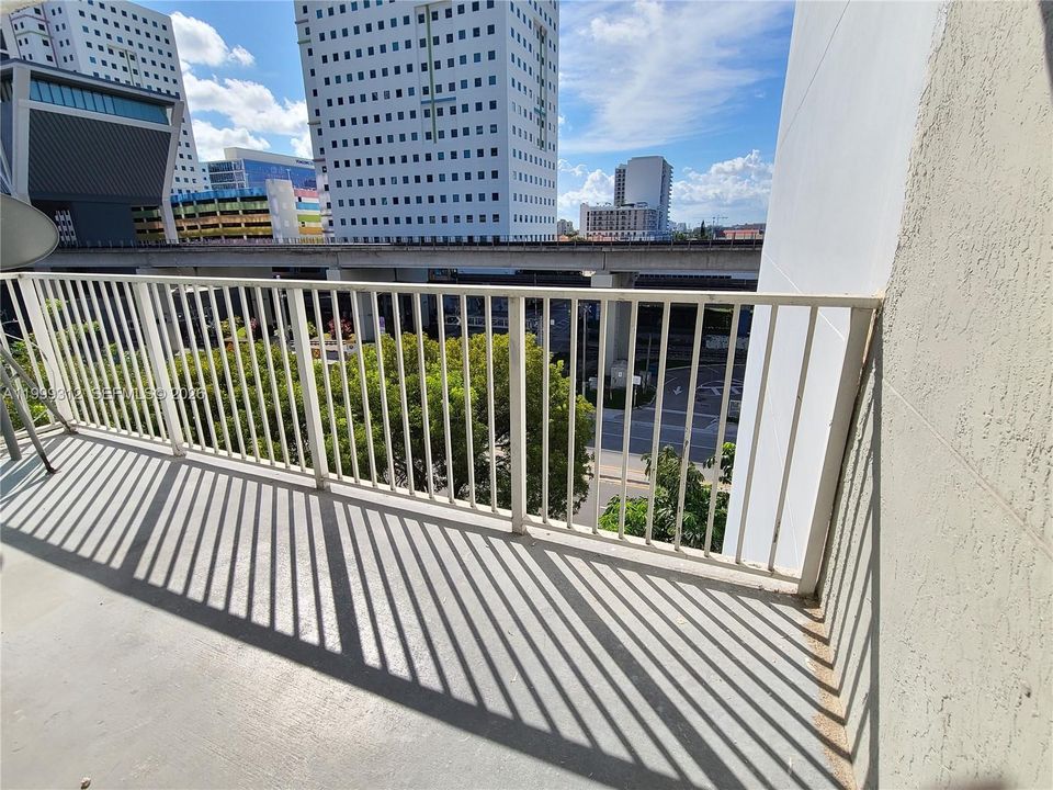 Activo con contrato: $235,000 (1 camas, 1 baños, 689 Pies cuadrados)