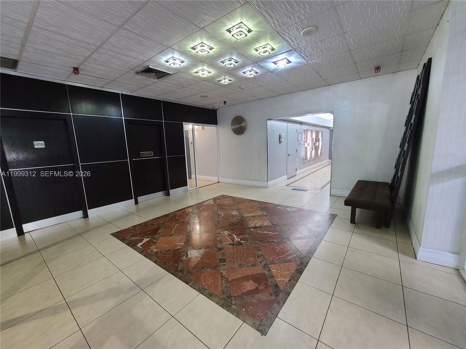 Activo con contrato: $235,000 (1 camas, 1 baños, 689 Pies cuadrados)