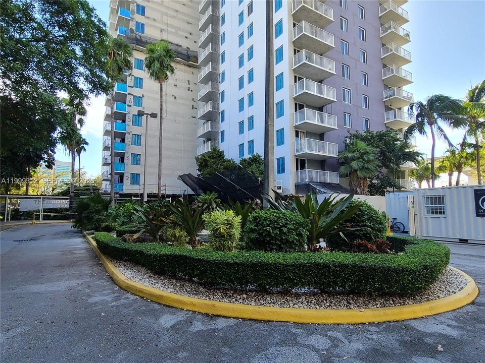 Activo con contrato: $235,000 (1 camas, 1 baños, 689 Pies cuadrados)