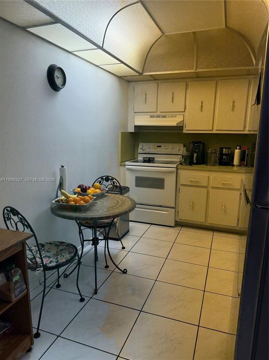 For Sale: $198,000 (2 beds, 2 baths, 1378 Square Feet)