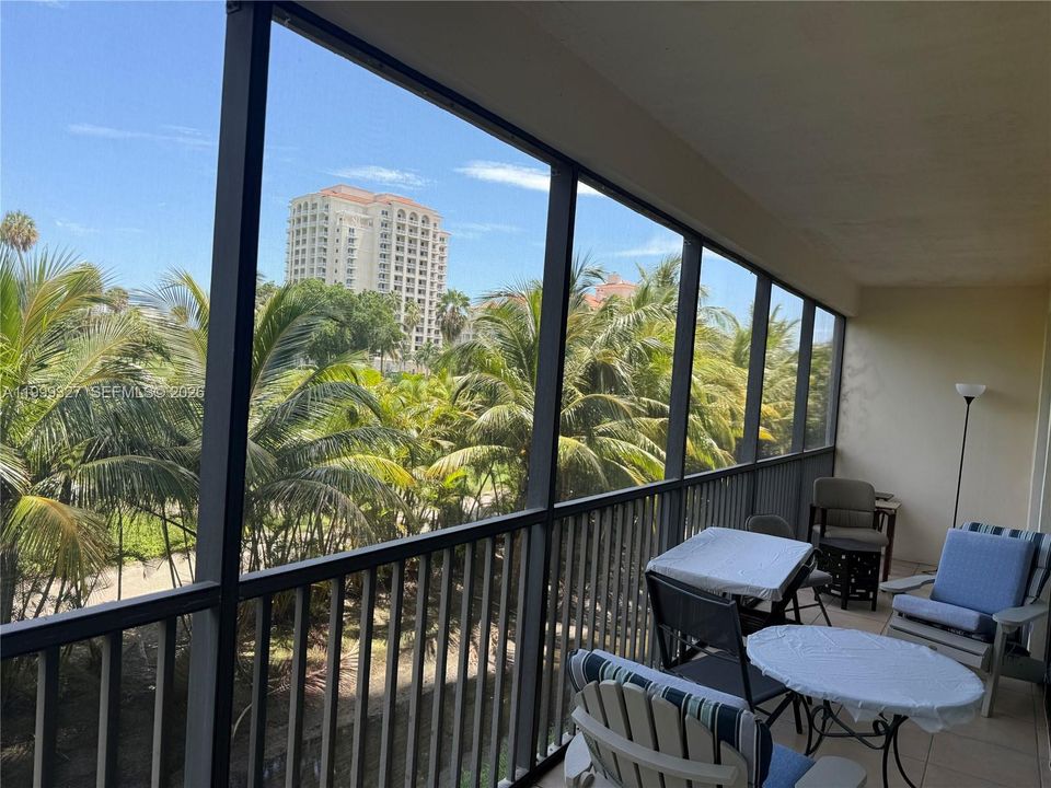 For Sale: $198,000 (2 beds, 2 baths, 1378 Square Feet)