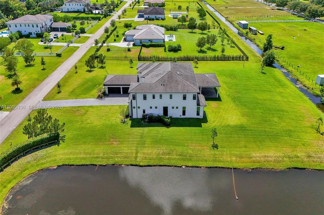 For Sale: $5,500,000 (6 beds, 8 baths, 8120 Square Feet)