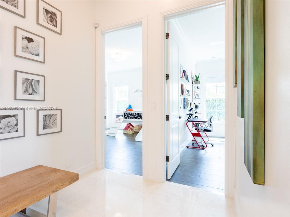 Activo con contrato: $2,395,000 (4 camas, 4 baños, 4038 Pies cuadrados)
