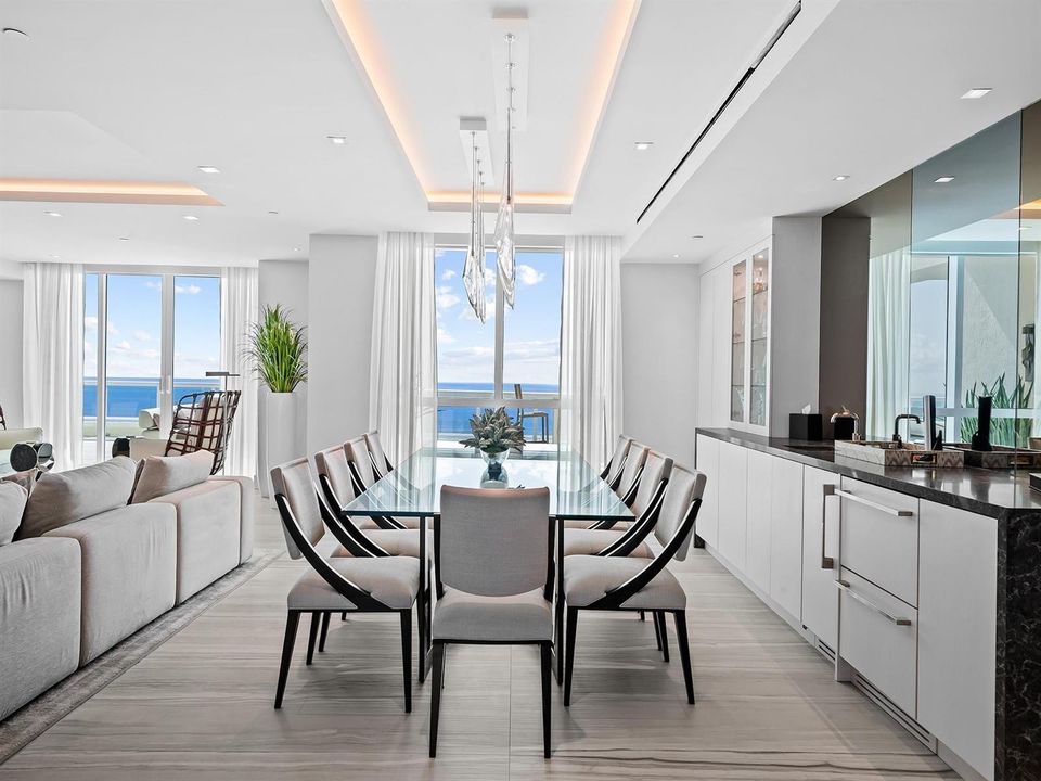 Dining Area and Wet Bar