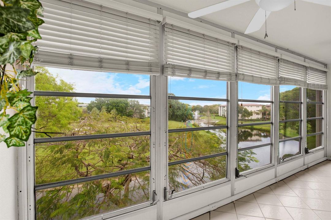 22-web-or-mls-3202 E4-4418