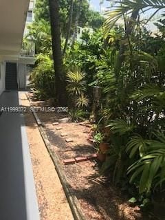 合同活跃: $239,000 (1 贝兹, 1 浴室, 474 平方英尺)