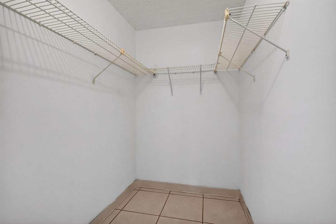 Walk in Closet