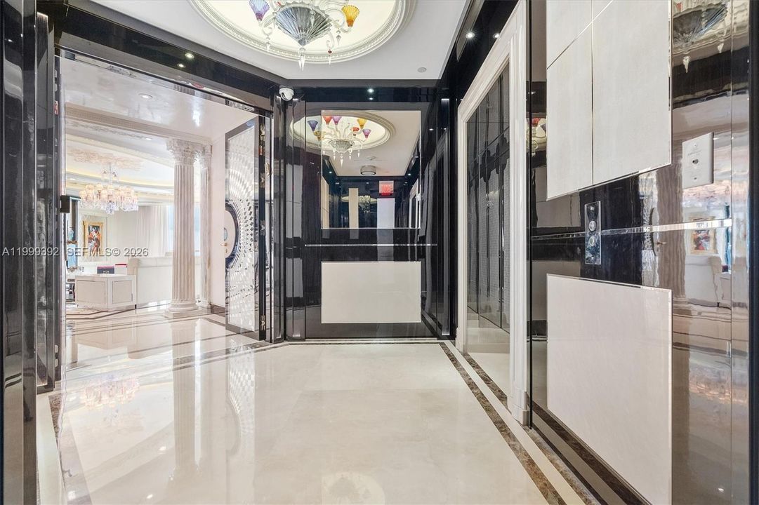 На продажу: $13,495,000 (4 спален, 6 ванн, 6419 Квадратных фут)