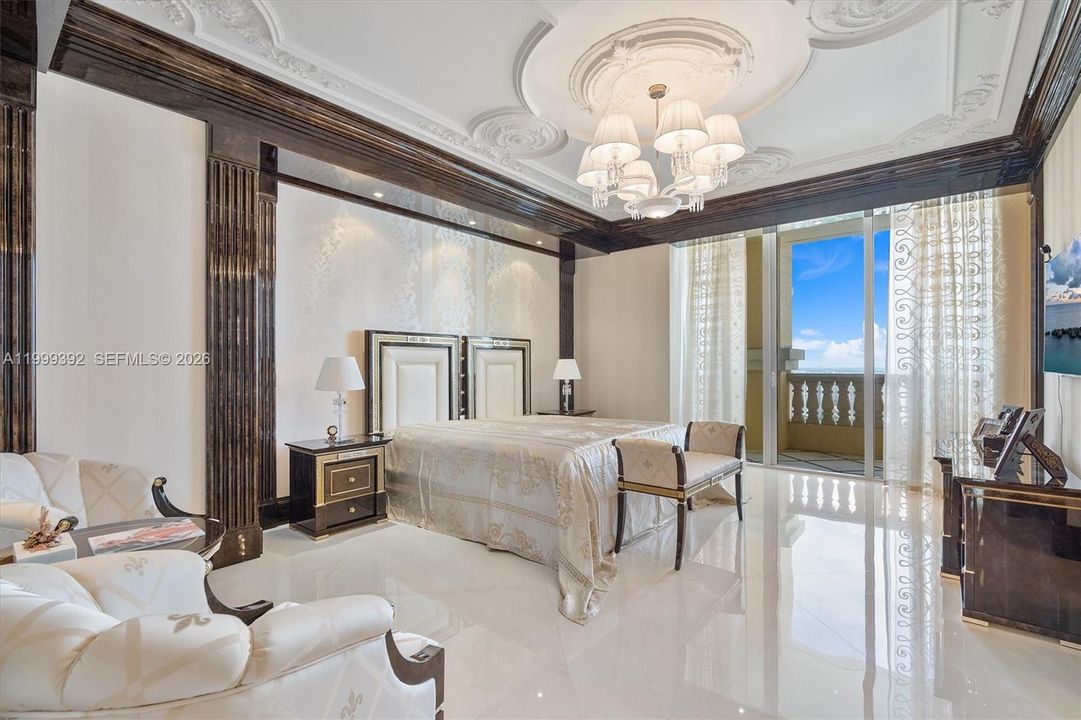 На продажу: $13,495,000 (4 спален, 6 ванн, 6419 Квадратных фут)