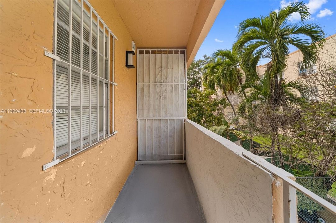 En Venta: $269,000 (2 camas, 1 baños, 680 Pies cuadrados)
