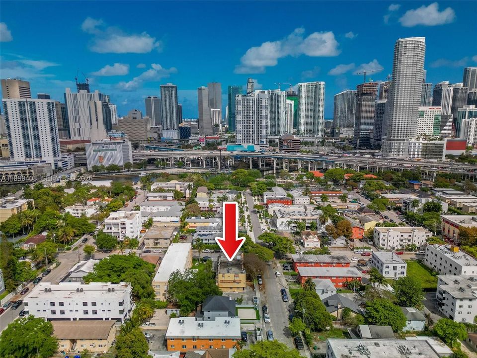 En Venta: $269,000 (2 camas, 1 baños, 680 Pies cuadrados)