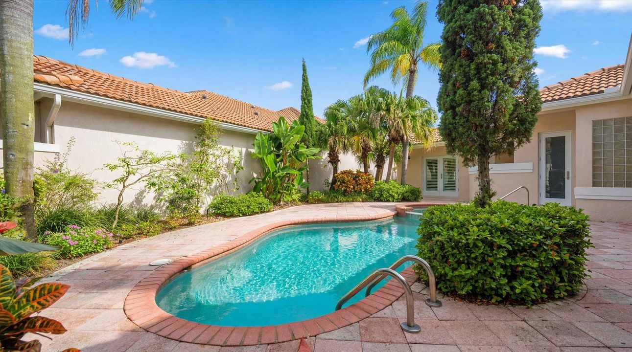 05-10802 Greenbriar Villa Dr