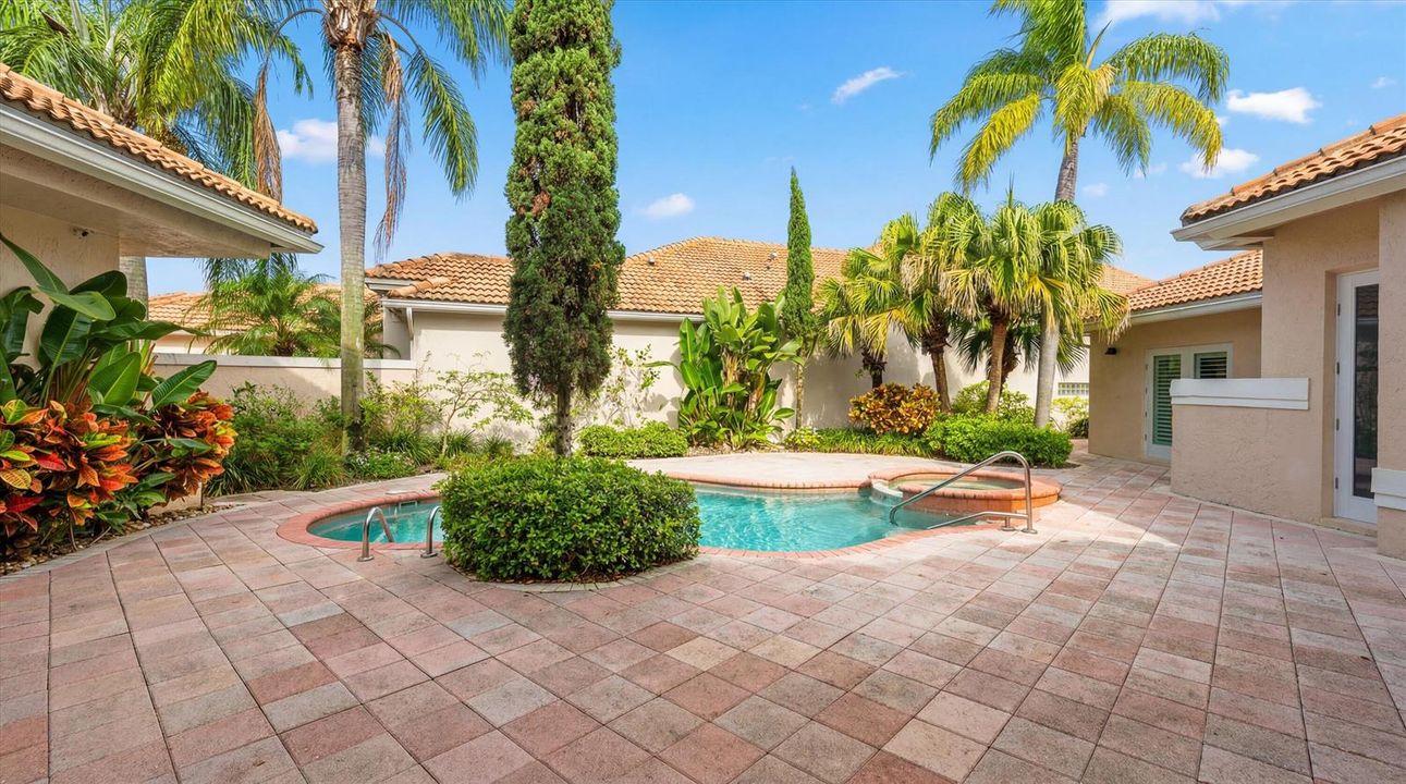 08-10802 Greenbriar Villa Dr