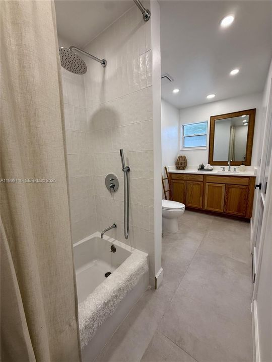 For Rent: $4,500 (3 beds, 2 baths, 1914 Square Feet)